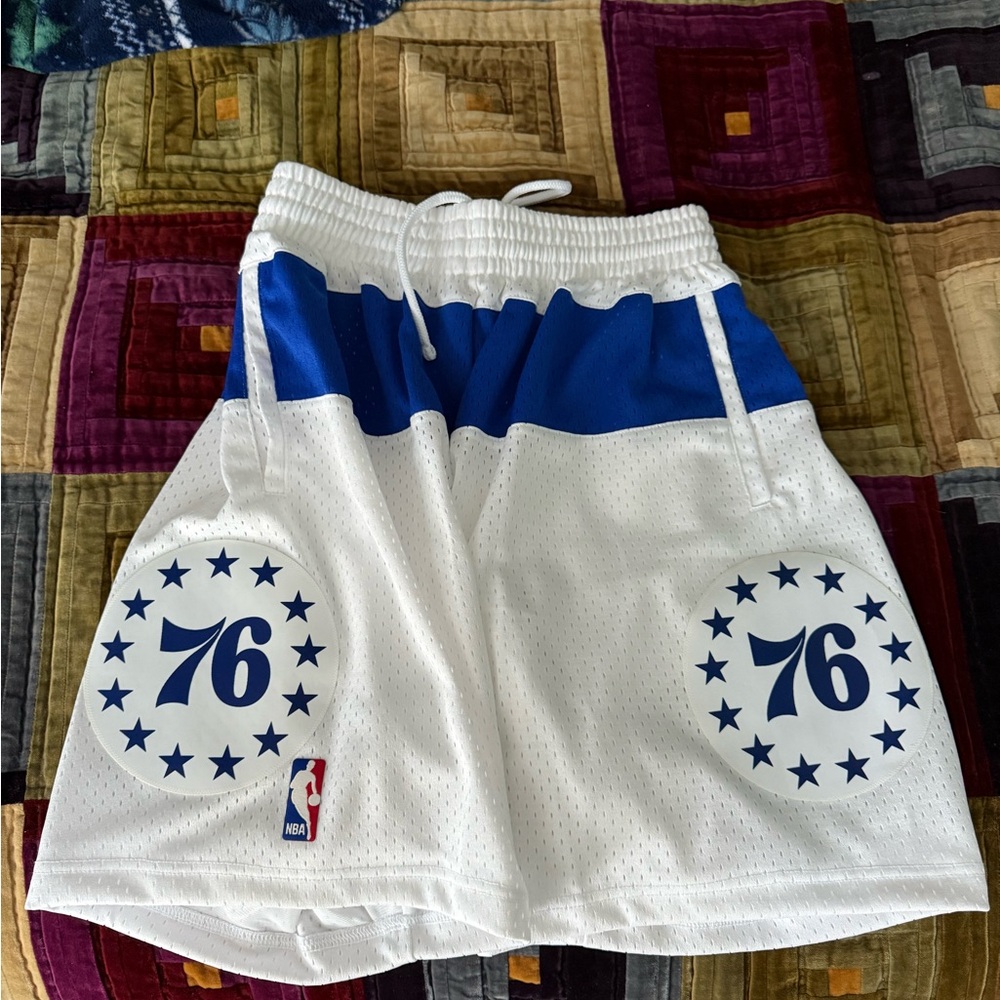 Mitchell & Ness Philadelphia 76ers Swingman Shorts White And Blue